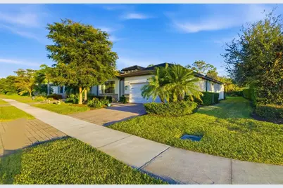 11937 Blazing Star Dr, Venice, FL 34293 - Photo 5