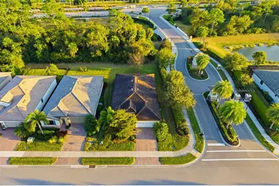 11937 Blazing Star Dr, Venice, FL 34293 - Photo 3