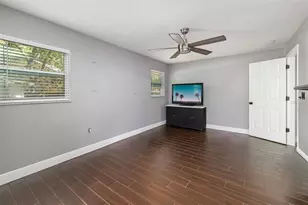 186 Sunward Ave, Palm Harbor, FL 34684 - Photo 23