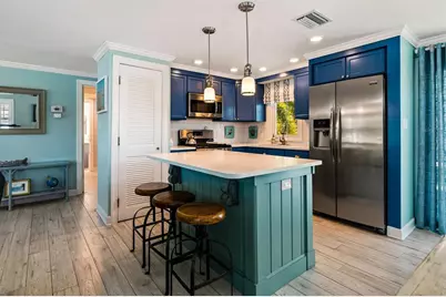 305 57th Street #A, Holmes Beach, FL 34217 - Photo 27