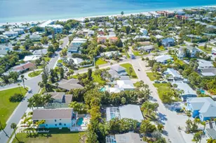 305 57th St, Holmes Beach, FL 34217 - Photo 63