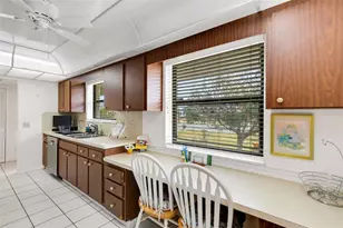 1516 Valley Forge Blvd, Sun City Center, FL 33573 - Photo 13