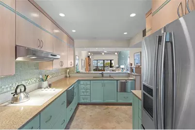 1515 Pelican Point Drive #284, Sarasota, FL 34231 - Photo 7