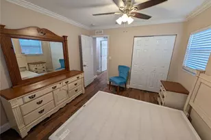 701 S Lockwood Ridge Rd, Sarasota, FL 34237 - Photo 5