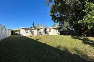 3310 Lexington St, Sarasota, FL 34231 - Photo 5