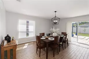 7327 Lumber Port Dr, Ruskin, FL 33573 - Photo 9