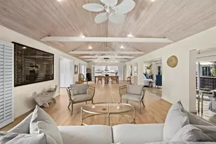677 Lands End Dr, Longboat Key, FL 34228 - Photo 17
