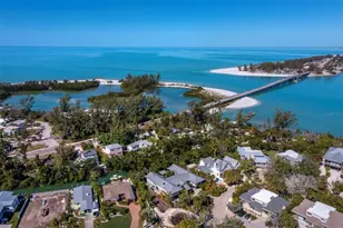 677 Lands End Dr, Longboat Key, FL 34228 - Photo 59