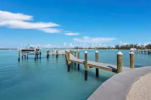 677 Lands End Dr, Longboat Key, FL 34228 - Photo 3