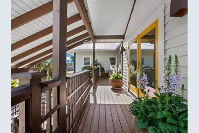 677 Lands End Drive, Longboat Key, FL 34228 - Photo 9