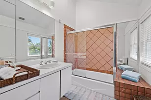 677 Lands End Dr, Longboat Key, FL 34228 - Photo 41