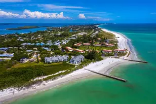 677 Lands End Dr, Longboat Key, FL 34228 - Photo 75