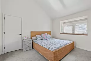 677 Lands End Dr, Longboat Key, FL 34228 - Photo 37