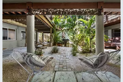 677 Lands End Drive, Longboat Key, FL 34228 - Photo 49