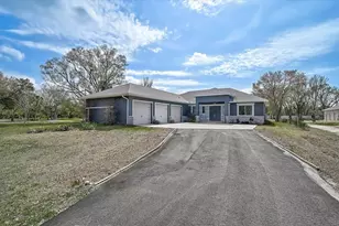 4712 34th Ave E, Bradenton, FL 34208 - Photo 3