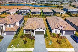 15135 Oxford Grey Dr, Bradenton, FL 34211 - Photo 5