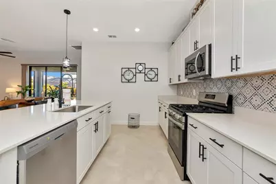 15135 Oxford Grey Drive, Bradenton, FL 34211 - Photo 23