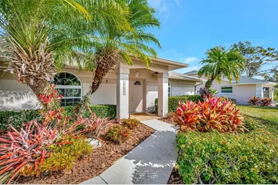 6183 Misty Oaks Drive, Sarasota, FL 34243 - Photo 3