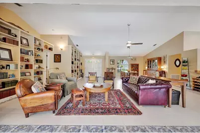 6183 Misty Oaks Drive, Sarasota, FL 34243 - Photo 15