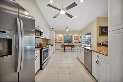 6183 Misty Oaks Drive, Sarasota, FL 34243 - Photo 23