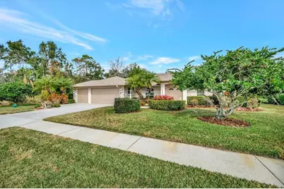 6183 Misty Oaks Drive, Sarasota, FL 34243 - Photo 3