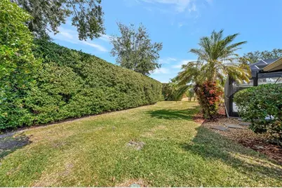 6183 Misty Oaks Drive, Sarasota, FL 34243 - Photo 51