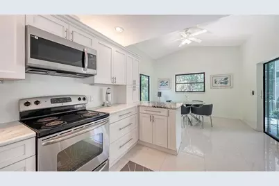 5324 Siesta Court, Sarasota, FL 34242 - Photo 11