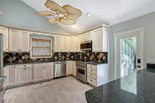 5310 Hidden Harbor Rd, Sarasota, FL 34242 - Photo 19