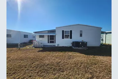 808 53rd Avenue E #19, Bradenton, FL 34203 - Photo 5