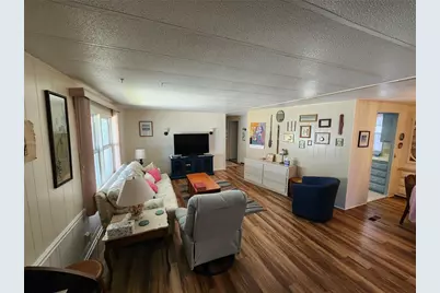 808 53rd Avenue E #19, Bradenton, FL 34203 - Photo 5