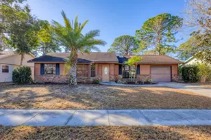 2942 Woodpine Cir, Sarasota, FL 34231 - Photo 1