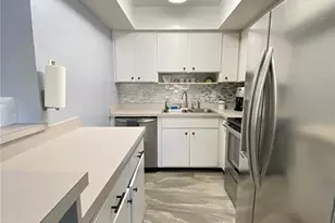 6306 7th Ave W, Bradenton, FL 34209 - Photo 3