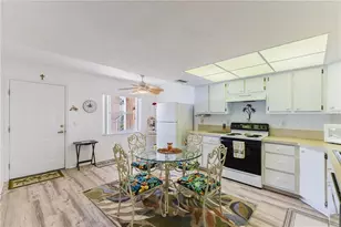 11644 SW Egret Cir, Lake Suzy, FL 34269 - Photo 5