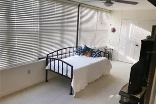 577 Lakeside Dr, Bradenton, FL 34210 - Photo 9