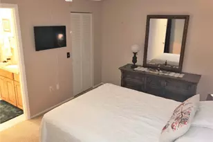 577 Lakeside Dr, Bradenton, FL 34210 - Photo 17