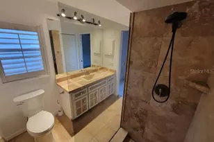 2725 Feiffer Cir, Sarasota, FL 34235 - Photo 17
