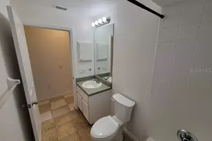 2725 Feiffer Cir, Sarasota, FL 34235 - Photo 23