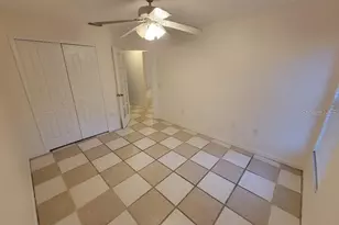 2725 Feiffer Cir, Sarasota, FL 34235 - Photo 21