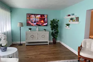 5624 Palm Aire Dr, Sarasota, FL 34243 - Photo 11