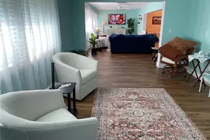 5624 Palm Aire Dr, Sarasota, FL 34243 - Photo 9