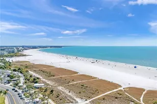 5144 Oxford Dr, Sarasota, FL 34242 - Photo 9