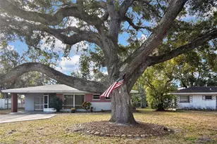 3856 27th Pkwy, Sarasota, FL 34235 - Photo 3