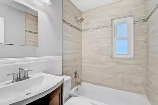 4208 35th St W, Bradenton, FL 34205 - Photo 15