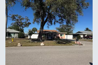 733 Laurel Avenue, Venice, FL 34285 - Photo 5