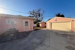 733 Laurel Ave, Venice, FL 34285 - Photo 11