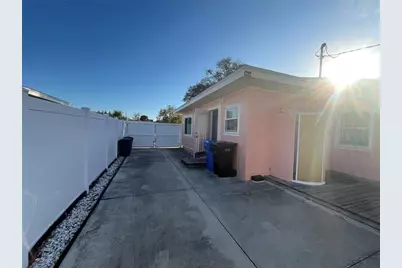 733 Laurel Avenue, Venice, FL 34285 - Photo 9