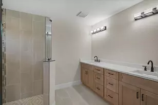 225 Baytree Dr, Rotonda West, FL 33947 - Photo 5