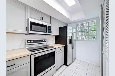 608 N Jefferson Avenue #30, Sarasota, FL 34237 - Photo 7