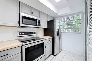 608 N Jefferson Ave, Sarasota, FL 34237 - Photo 7