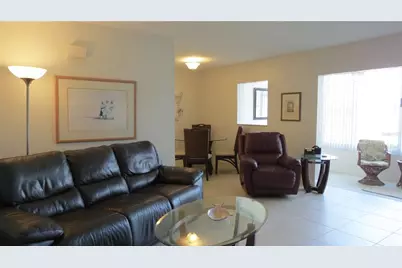 7193 W Country Club Drive N #138, Sarasota, FL 34243 - Photo 3